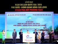 chau a va du khach phuong tay