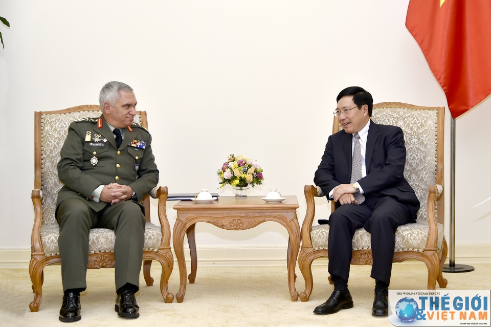 Phó Thủ tướng Phạm Bình Minh tiếp Chủ tịch Ủy ban Quốc phòng EU pho thu tuong pham binh minh tiep chu tich uy ban quoc phong eu