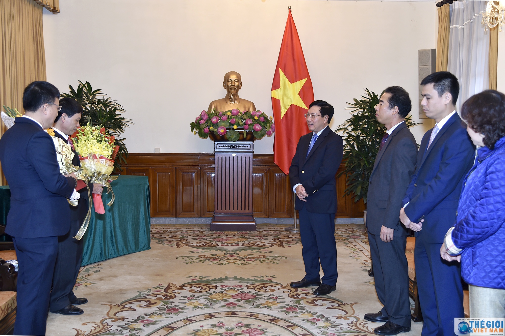 Trao quyết định bổ nhiệm Trưởng cơ quan đại diện tại Thái Lan và Nga tin nhap 20171207141615