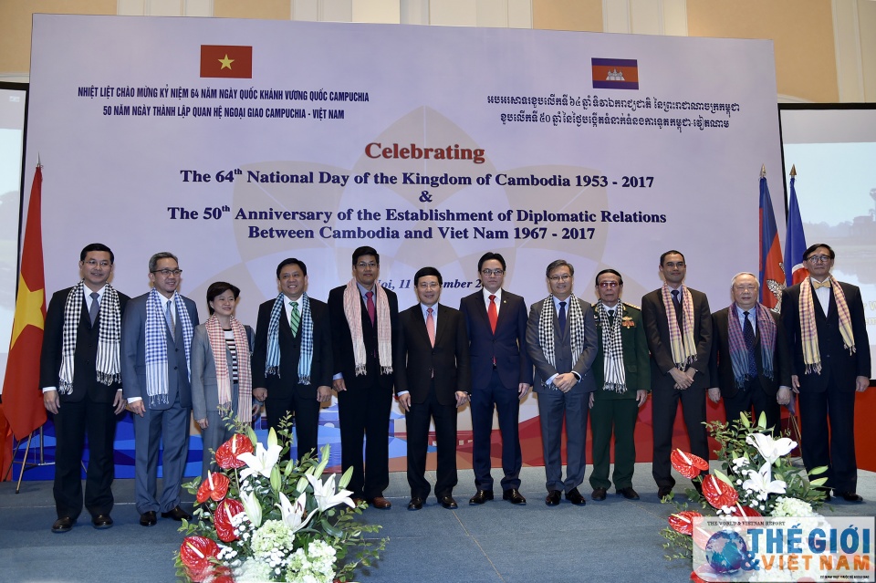 Cùng vun đắp cho quan hệ hữu nghị, tình đoàn kết, tương trợ lẫn nhau giữa Việt Nam - Campuchia cung vun dap cho quan he huu nghi tinh doan ket tuong tro lan nhau giua viet nam campuchia