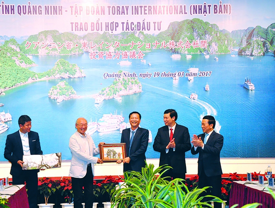 Quảng Ninh coi trọng hợp tác với Nhật Bản tin nhap 20171219094218