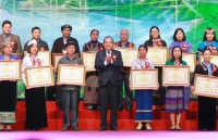 trao giai thuong sao do 2017