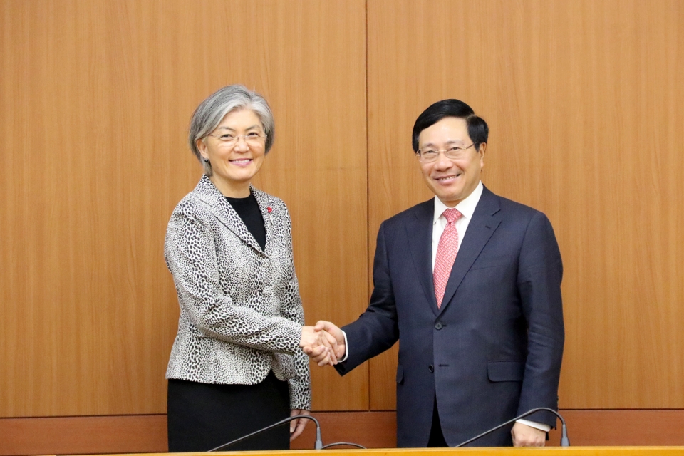 thuc day hon nua quan he hop tac chien luoc viet nam han quoc