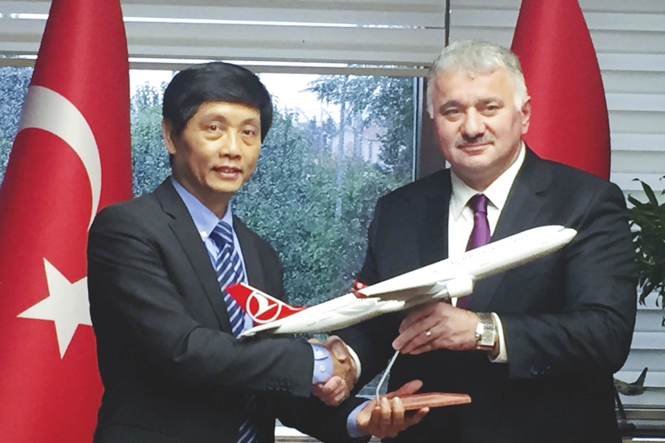 dai su tran quang tuyen ket noi voi cong dong doanh nghiep istanbul