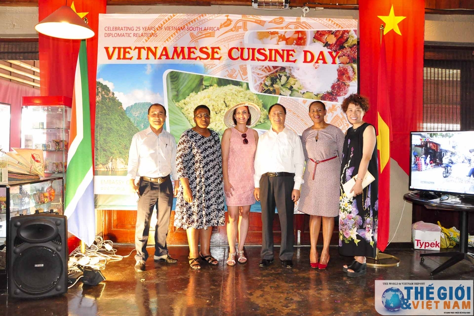 Giới thiệu ẩm thực Việt Nam tại Nam Phi tin nhap 20181206084001