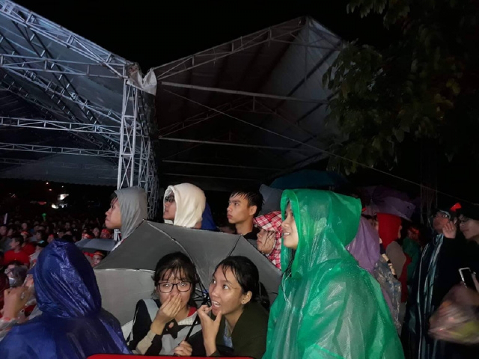 ca nuoc soi sung suc cung chao lua my dinh chia se