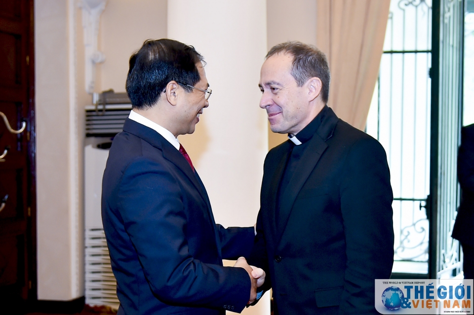 Cộng đồng Công giáo đóng góp tích cực cho sự phát triển kinh tế - xã hội của đất nước cong dong cong giao dong gop tich cuc cho su phat trien kinh te xa hoi cua dat nuoc