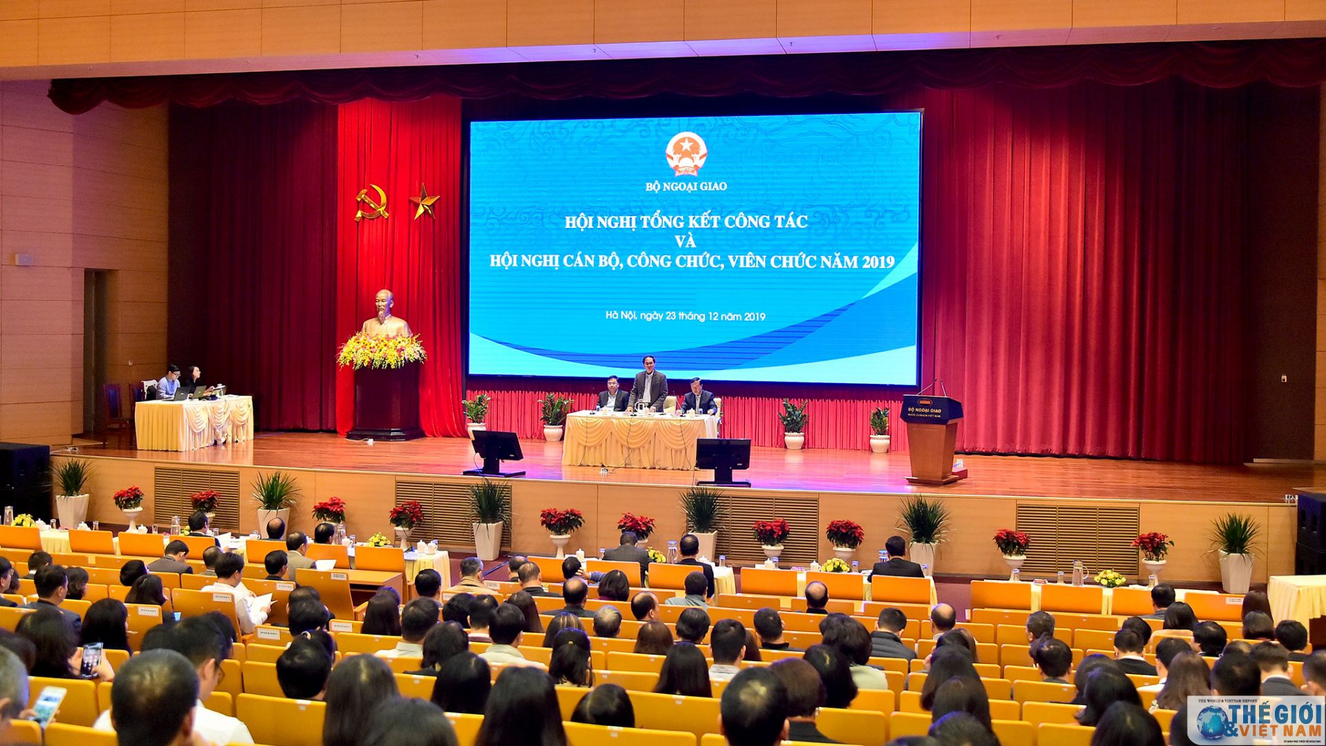 can bo ngoai giao quyet tam thuc hien thang loi nhiem vu nam asean 2020 va hoi dong bao an lhq