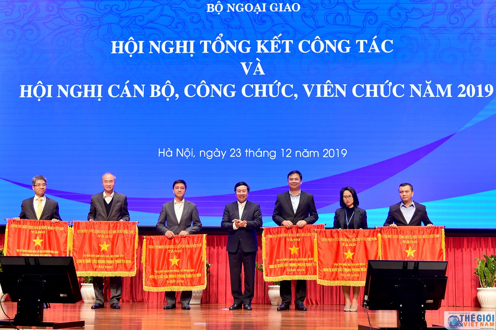 can bo ngoai giao quyet tam thuc hien thang loi nhiem vu nam asean 2020 va hoi dong bao an lhq
