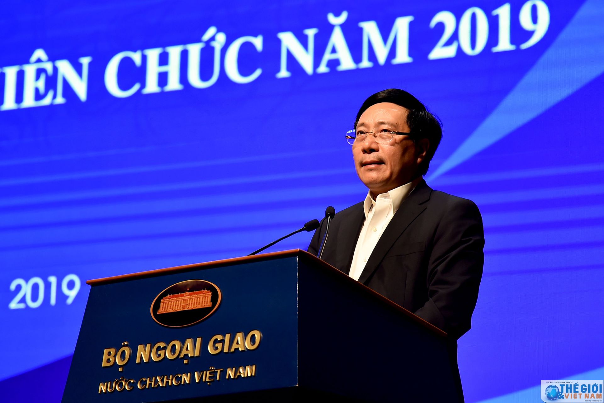 can bo ngoai giao quyet tam thuc hien thang loi nhiem vu nam asean 2020 va hoi dong bao an lhq