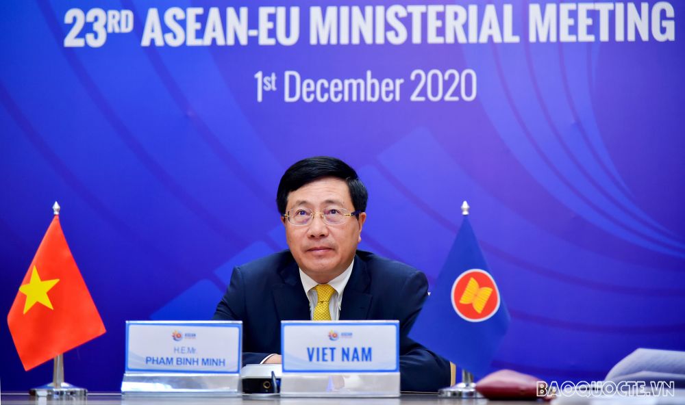 Ngày 1/12/2020, Phó Thủ tướng, Bộ trưởng Ngoại giao Phạm Bình Minh dự ASEAN-EU. (Ảnh: Tuấn Anh)