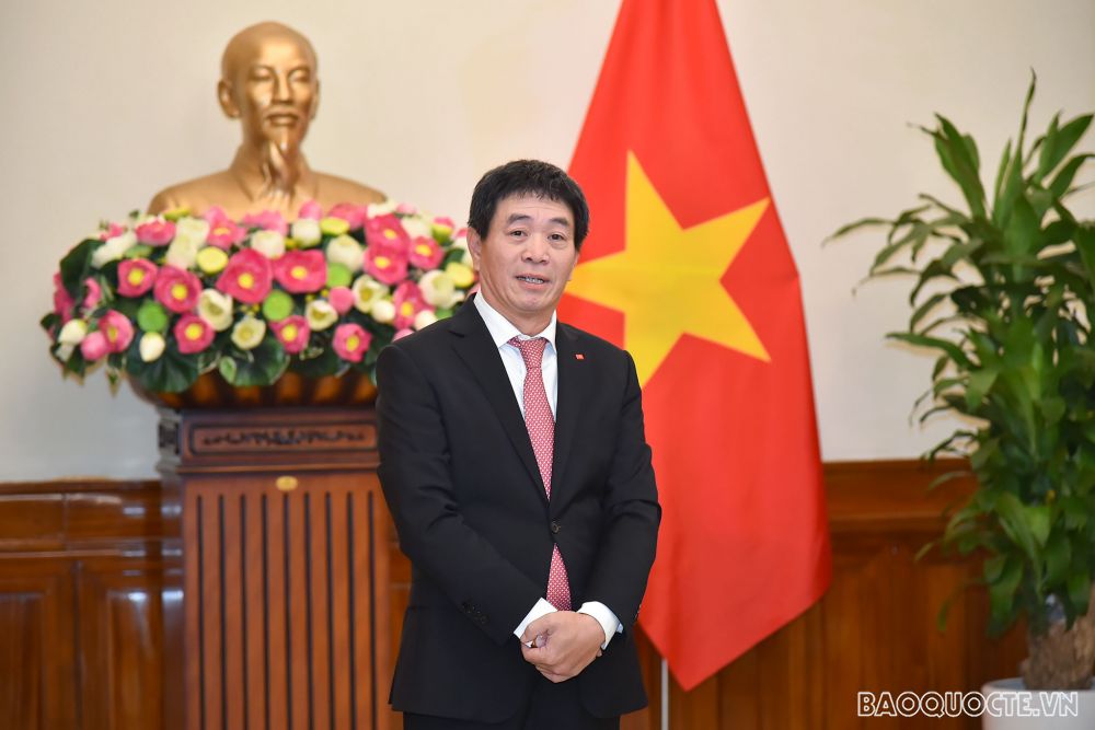 Trong phát biểu của mình, ông Nguyễn Hải Bằng bày tỏ vinh dự được trao nhiệm vụ mới; cảm ơn lời căn dặn của Phó Thủ tướng, Bộ trưởng Ngoại giao Phạm Bình Minh; khẳng định sẽ nỗ lực hết sức mình làm tốt nhiệm vụ được Phó Thủ tướng, Bộ trưởng và tập thể Lãnh đạo Bộ giao phó.