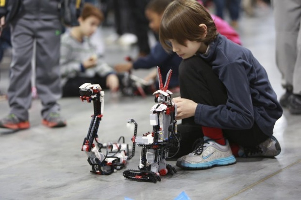 khi tre vao vai nha thiet ke