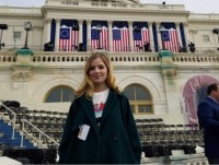 sau nham chuc tong thong donald trump dung dien thoai gi