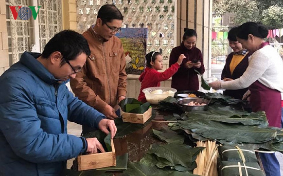 giu gin truyen thong goi banh chung o ai cap