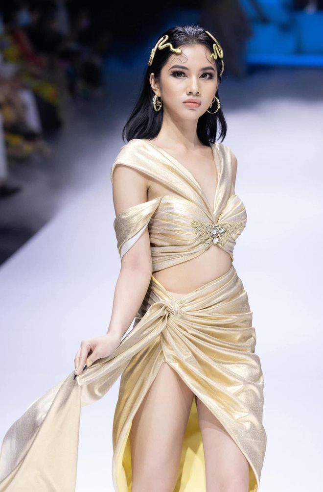 Kém chồng cũ Lệ Quyên 27 tuổi, Cẩm Đan gây tò mò vì nhan sắc