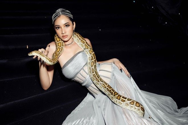 Mặc kệ những tin đồn, Cẩm Đan... Mặc kệ những tin đồn, Cẩm Đan...