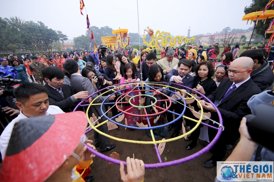 giu quoc tich viet nam la nguyen vong thiet tha cua kieu bao