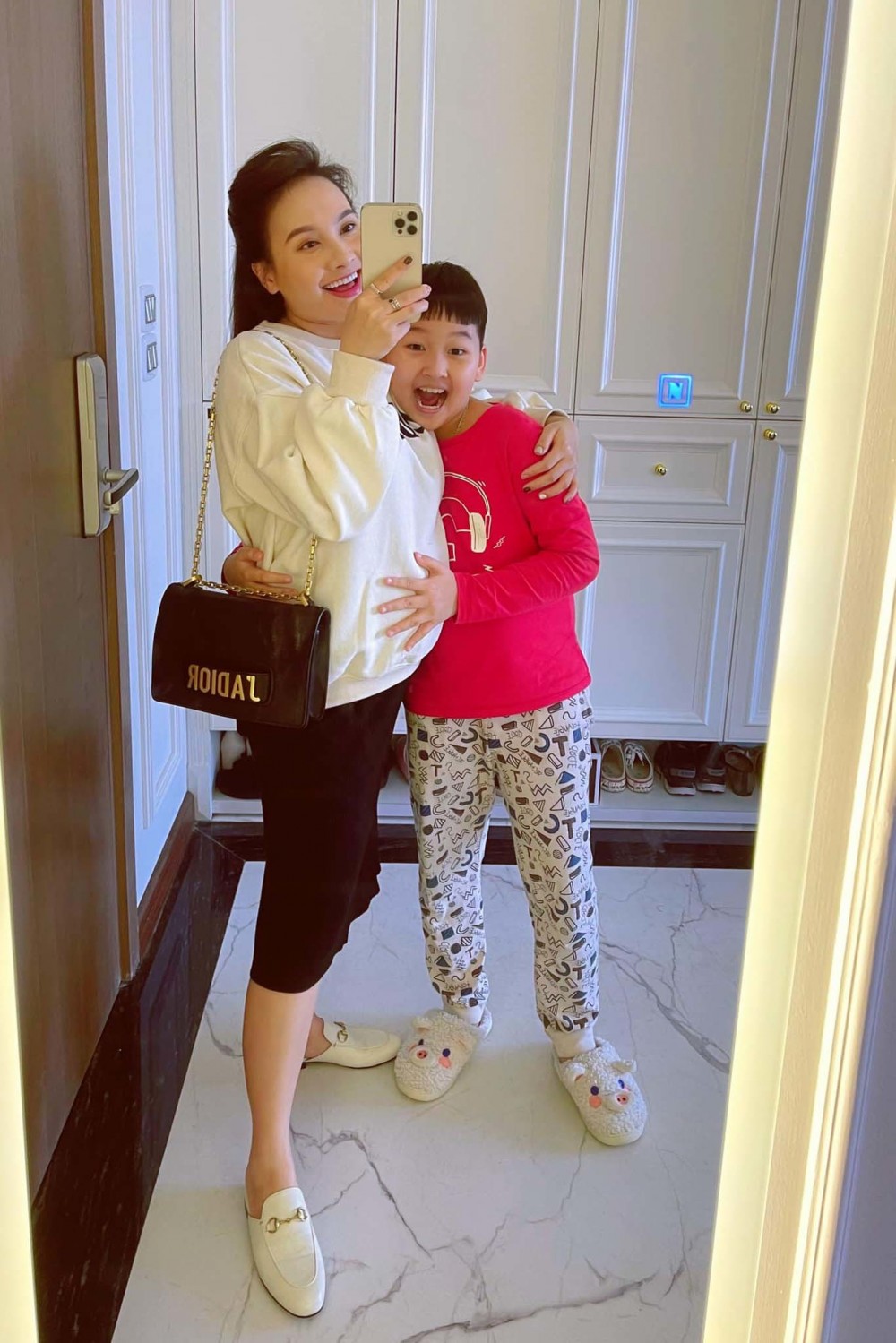 Sao Việt rộn ràng đón Tết