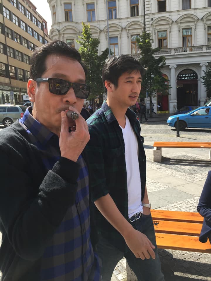 NSND Thu Hà đăng ảnh kỷ niệm cùng người anh thân thiết Hoàng Dũng