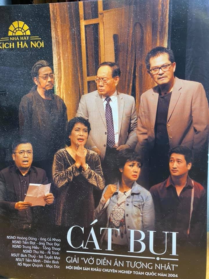 NSND Thu Hà đăng ảnh kỷ niệm cùng người anh thân thiết Hoàng Dũng