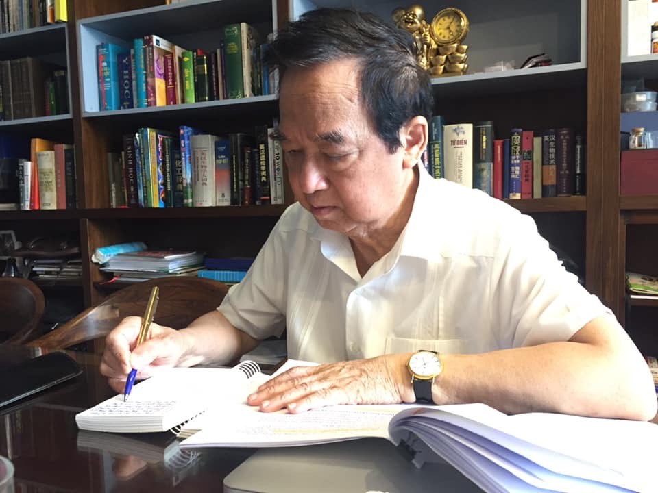 GS. NGND Nguyễn Lân Dũng