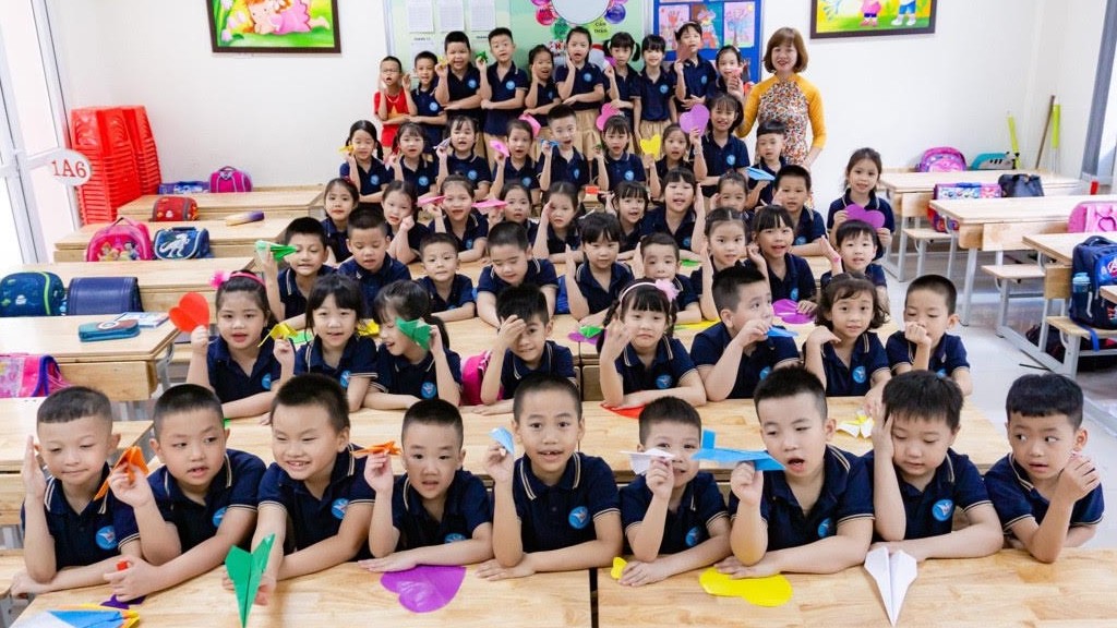 mo cua truong hoc lam sao de khong moi noi mot phach