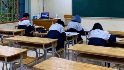 Nhiều học sinh mắc Covid-19, hàng loạt trường tại Hà Nội dừng học trực tiếp