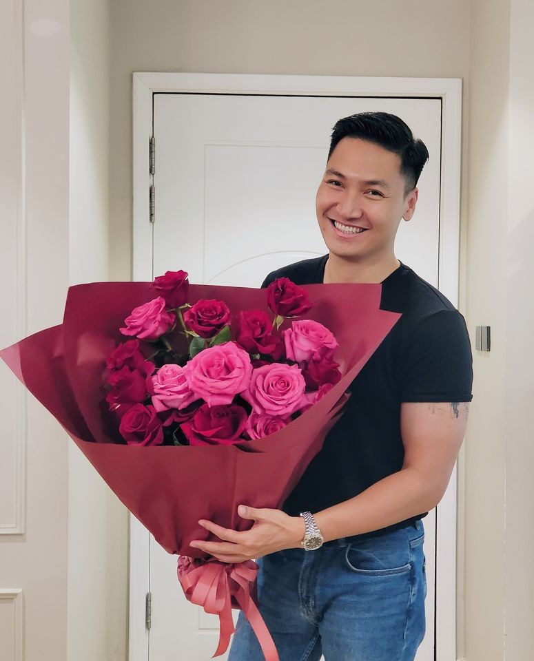 Sao Việt đồng loạt khoe thân hình quyến rũ