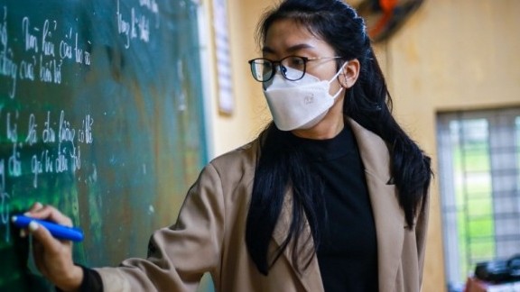 tam su cua giao vien khong duoc phep benh va no luc thich nghi de day hoc thoi covid19