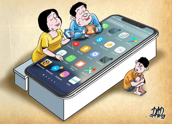 Psychologist: 'Phone is just a tool, venting anger on it only shows the helplessness of adults'