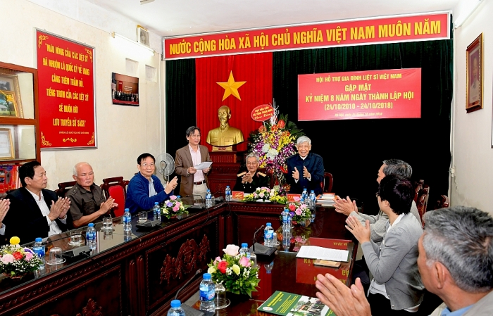 ky uc chien tranh cua nguoi khong muon ke ve minh