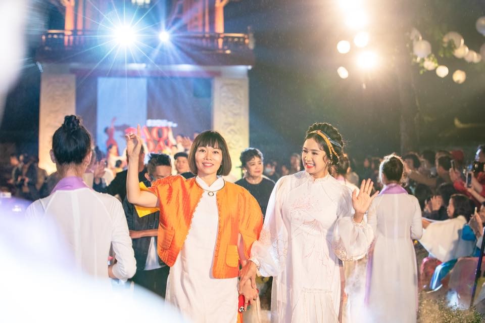 'Bà Bạch Cúc' Thu Hà phim Hướng dương ngược nắng