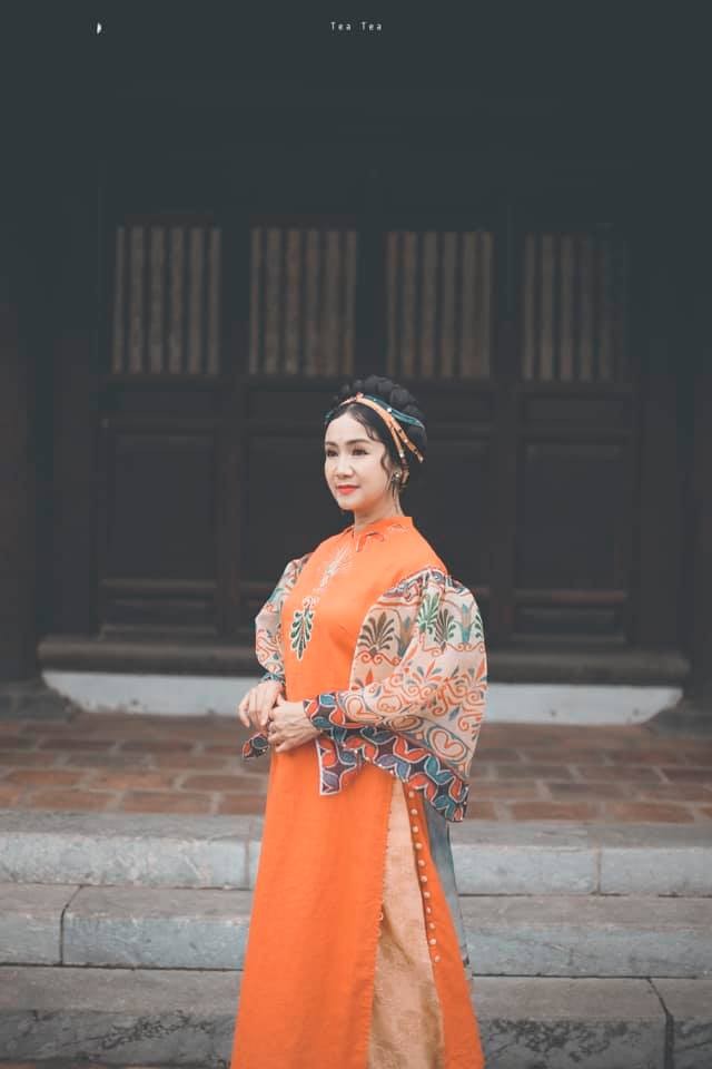 'Bà Bạch Cúc' Thu Hà phim Hướng dương ngược nắng