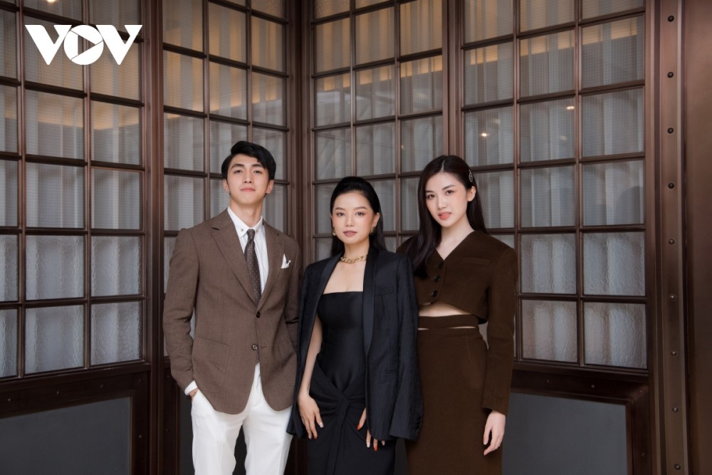 Dàn sao nô nức đến ủng hộ phim Lật mặt: 48H tại Hà Nội Dàn sao nô nức đến ủng hộ phim Lật mặt: 48H tại Hà Nội