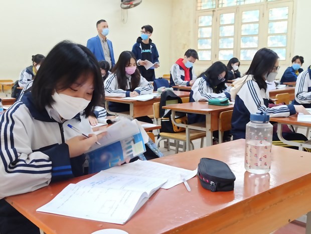 Hà Nội: Cho phép mở bếp ăn bán trú cho học sinh từ lớp 7-12