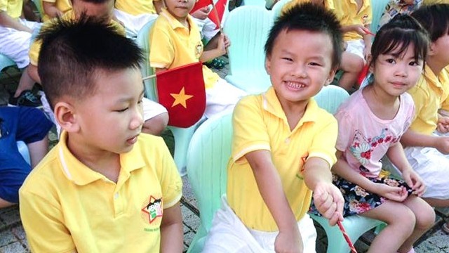 chuyen gia y te cho tre mam non di hoc truc tiep la het suc can thiet