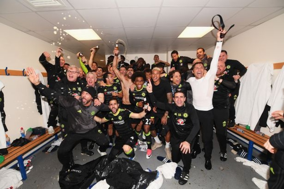 chelsea vo oa khi vo dich premier league