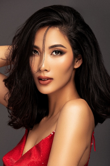 a hau hoang thuy se toa sang tai miss universe 2019