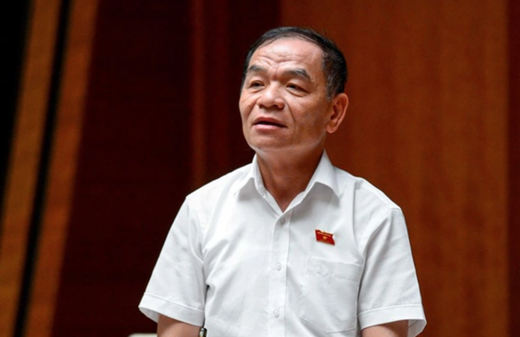 "Lịch sử là gốc rễ của giáo dục, sao bỏ được!"