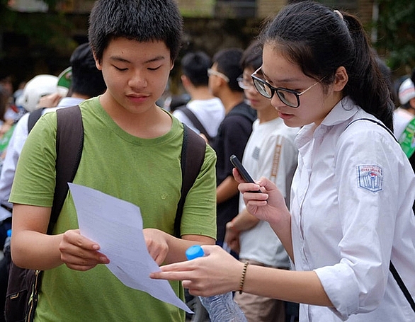 gan 200000 si tu ha noi va tp hcm do suc tai ky thi vao lop 10 cong lap