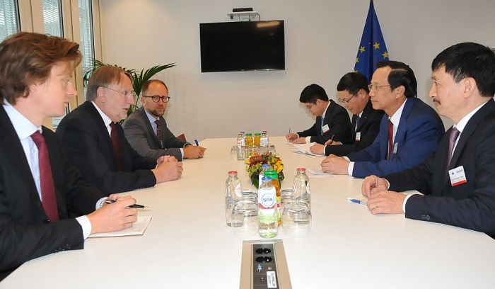 viet nam no luc thuc thi cac cam ket quoc te ve lao dong