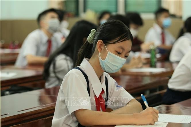 Thành phố Hồ Chí Minh hỗ trợ học phí cho học sinh từ năm học 2022-2023