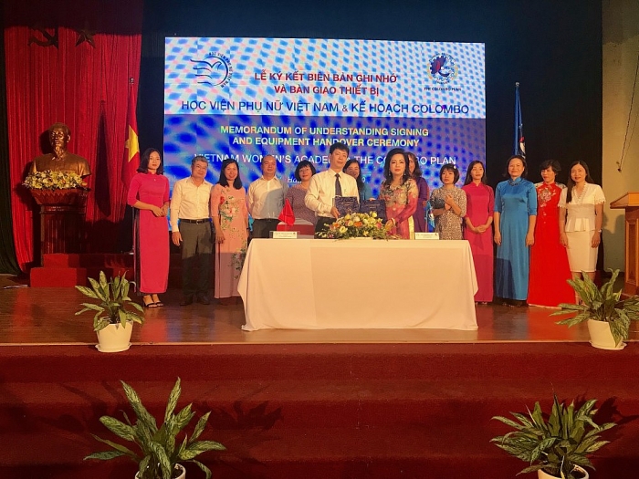 hoc vien phu nu viet nam ky ket du an nham thuc day binh dang gioi va phat trien ben vung
