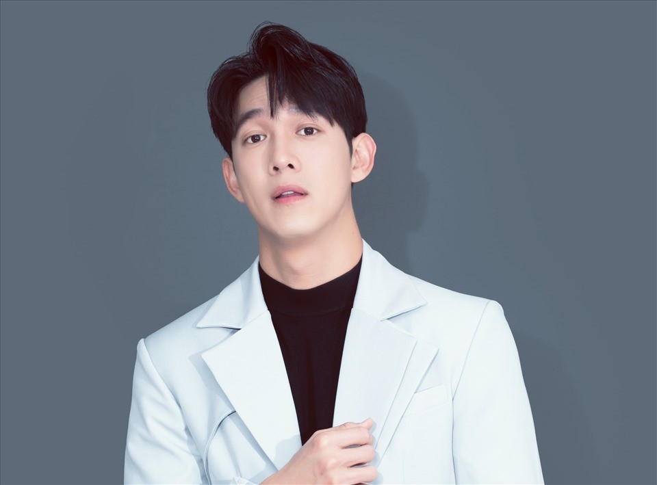 Song Luân: Bạn gái sẽ được giữ hết lương, chỉ cần phát tôi tiền ăn sáng Song Luân: Bạn gái sẽ được giữ hết lương, chỉ cần phát tôi tiền ăn sáng