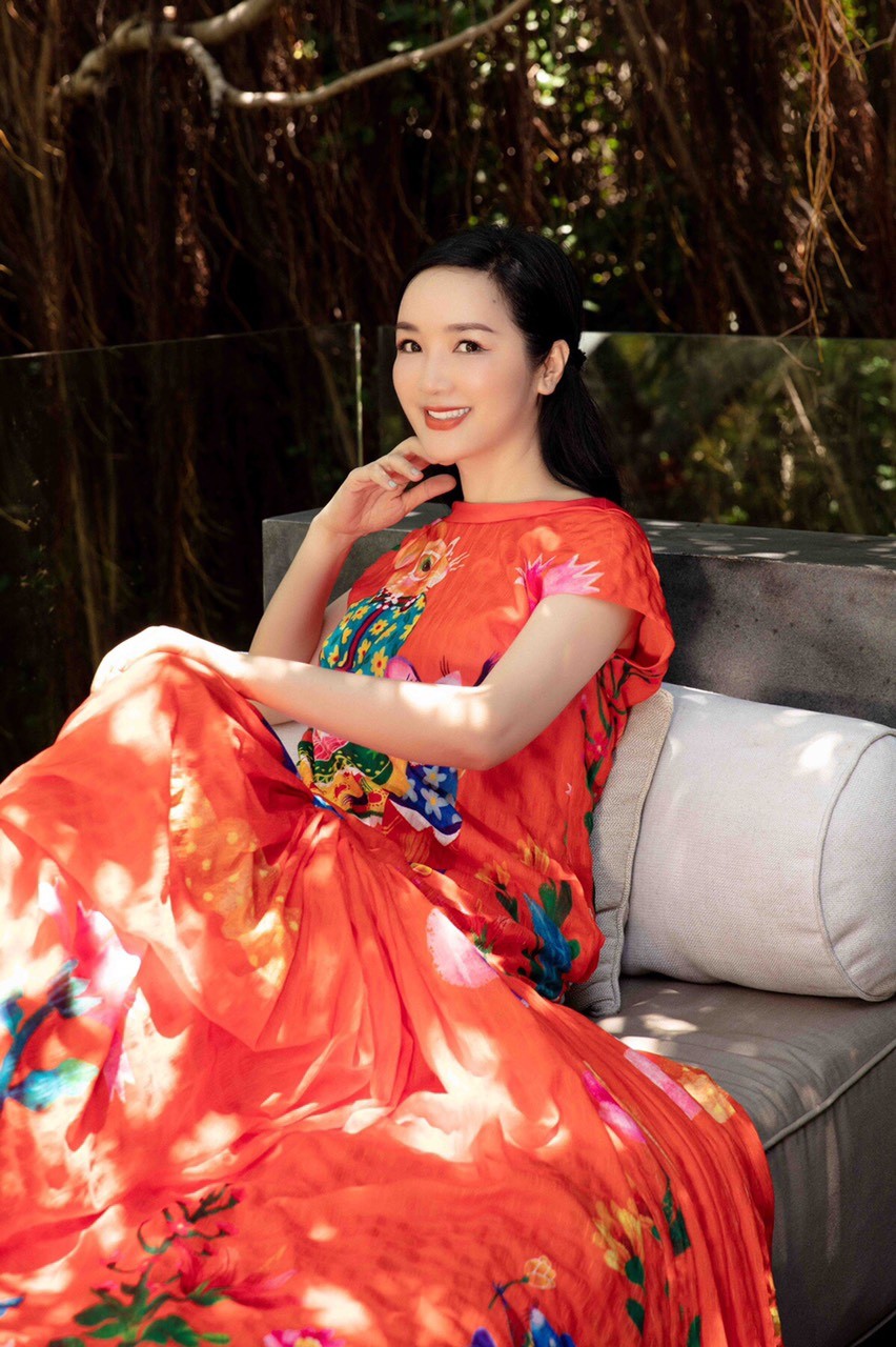 Phát sốt trước nhan sắc của Hoa hậu Giáng My sau 30 năm đăng quang