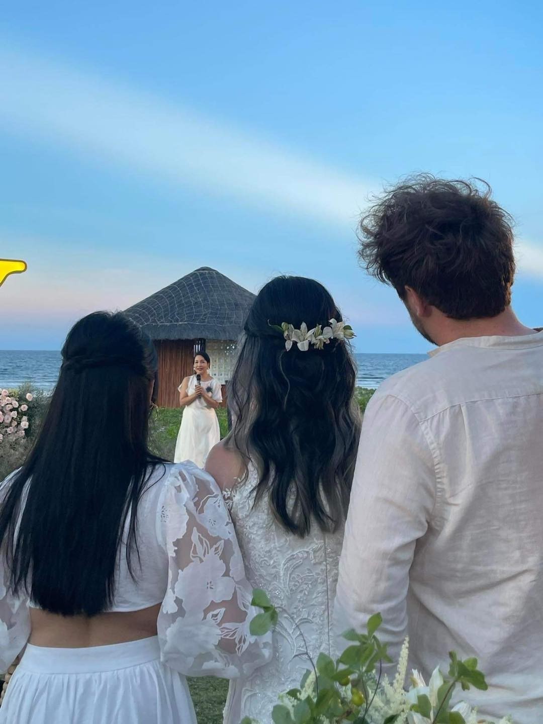 Mỹ Linh khoe ảnh đám cưới con gái tại Hội An