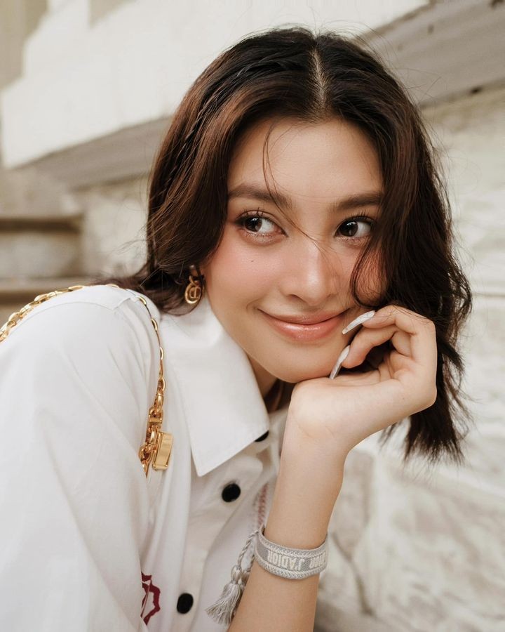 Nhan sắc Hoa hậu Tiểu Vy