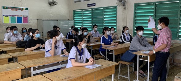 Điểm chuẩn và học phí ngành Ngôn ngữ Anh những năm gần đây