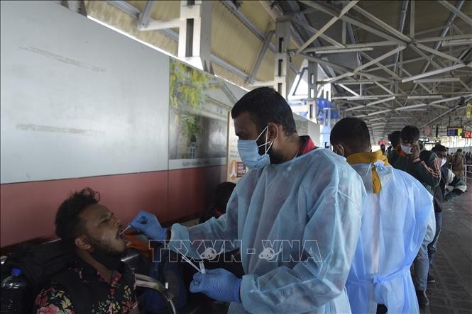 Số ca mắc mới COVID-19 ở Ấn Độ giảm dưới 20.000 ca Số ca mắc mới COVID-19 ở Ấn Độ giảm dưới 20.000 ca